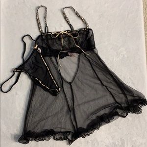 VICTORIA’S SECRET BABYDOLL BLACK SIZES XS/M
